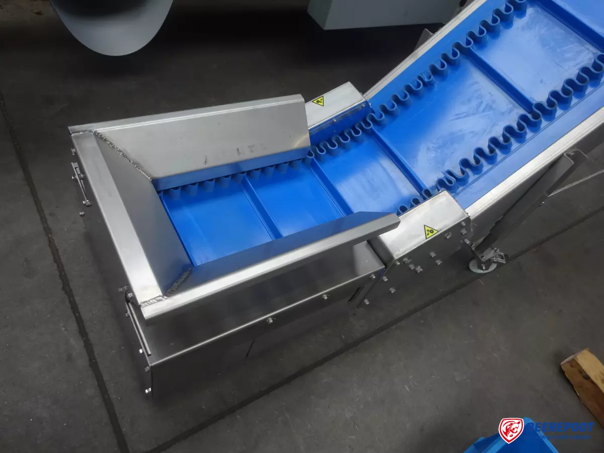 Z-elevator, RVS